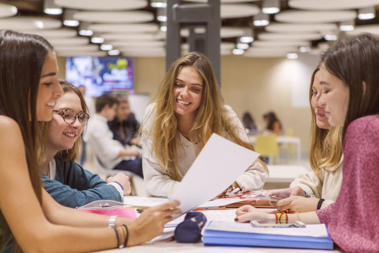 universidad comillas elegir estudiantes