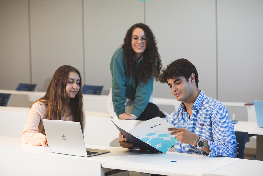 universidad loyola andalucía